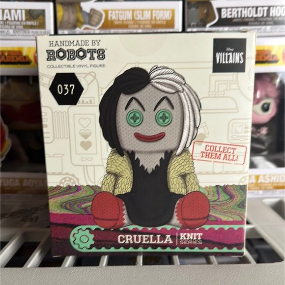 101 Dalmatians Handmade by Robots Cruella Vinyl Figure - Picture 8 of 11